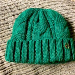 Green cable knit beanie
